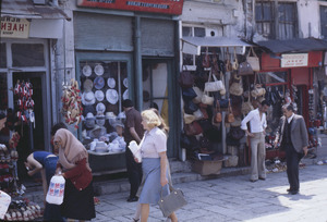 Hats and handbags in Skopje čaršija