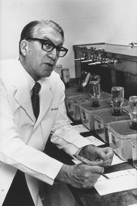 Amedeo Bondi at work in laboratory