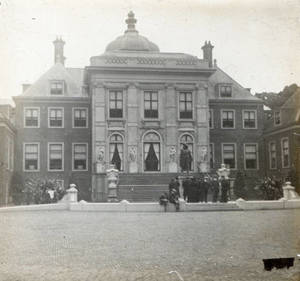 Unidentified Building (c. 1911)