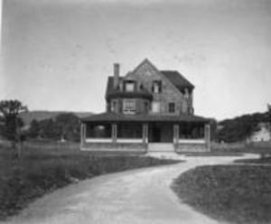 Delta Kappa Epsilon house, 1897