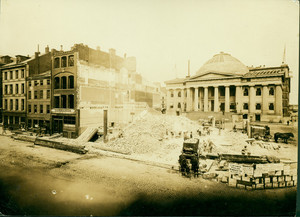 Construction of the new Custom House, Boston, Mass., ca. 1900