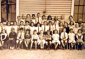 Chestnut Hill School 1941 grades 3 and 4