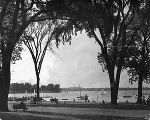 Wakefield Common and Lake Quannapowitt, circa mid-1940s