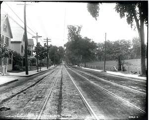 Looking south on Dorchester Avenue from south of Beale Street