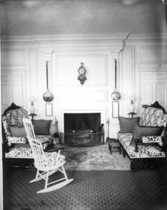 Francis Peabody House, "The Lindens," Danvers, Mass., Bedroom.