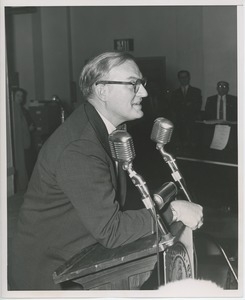 Dave Garroway speaking at Thanksgiving