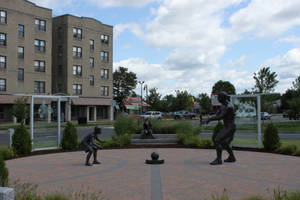 Monument to the First Game of Basketball on Mason Square