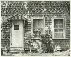 Shingled facade