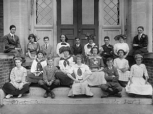 Swampscott High School class picture, c. 1910