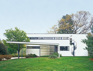 Exterior facade, Gropius House, Lincoln, Mass.