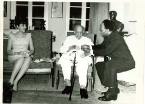 Kwame Nkrumah presenting W. E. B. Du Bois with gift on his 95th birthday