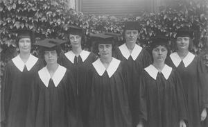 Class of 1923 women graduates