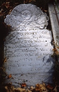 Albany Rural Cemetery (Menands, N.Y.) gravestone: Snyder, Femmitie (d. 1789)