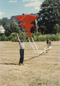 Kite Making: The kite flew, 1987