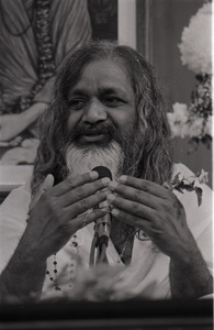 Maharishi Mahesh Yogi at the University of Massachusetts Amherst ...