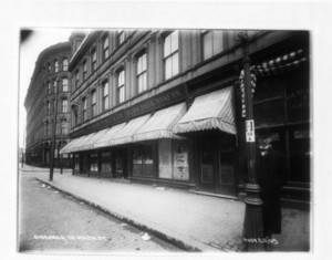 Sidewalk, 112 Washington St., Elm Street intersection, Boston, Mass., November 26, 1905