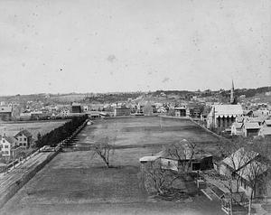 Solon Richardson's round stable : site of Richardson Ave., Wakefield, Mass.