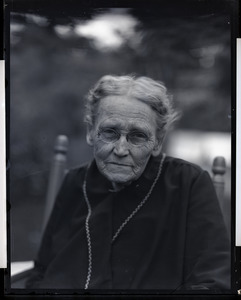 Arvilla Sarepta Haynes, America's oldest telephone operator: close-up portrait