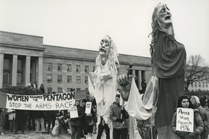 Puppets in demonstration at Pentagon
