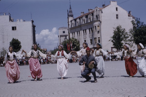 Gypsies dance at national celebration