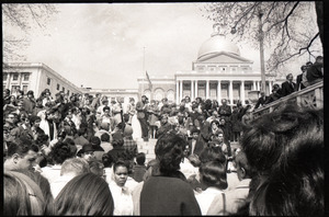 Demonstration on steps of the Massachusetts State House following the assassination of Martin Luther King: crowd gathered on the steps