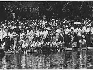 Civil Rights March on Washington, D.C. [Marchers at the Reflecting Pool], 08/28/1963