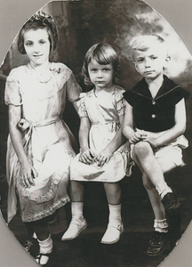 First generation Tutuny children