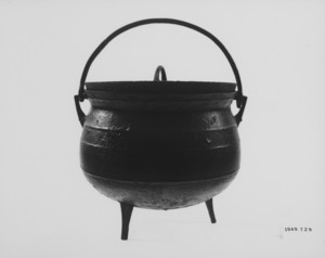 Kettle with cover