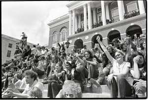 Demonstration at State House against the killings at Kent State: crowd on State House steps