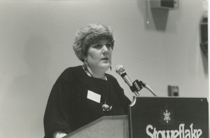 Rae Unzicker at podium