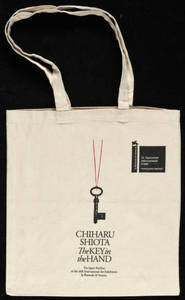 Chiharu Shiota: The Key in the Hand : bag