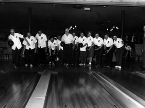 Thomas P. O'Neill posing with other bowlers