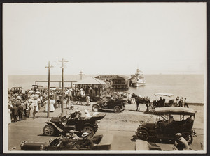 People waiting to board the steamboat Sankaty, Oak Bluffs, Mass., undated