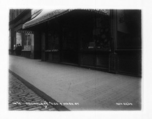 Sidewalk nos. 262-264 Washington St., sec.5, Boston, Mass., November 20, 1904