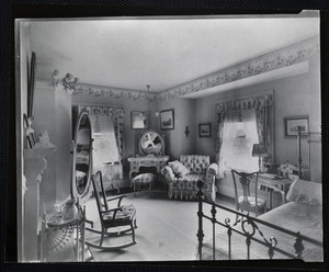 Mrs. T.G. Plant's house, pink bedroom