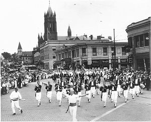 Parade Everett Square