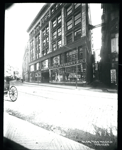 Building at 564 Washington Street