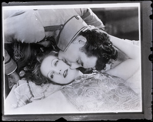 Greta Garbo and John Gilbert: publicity still from Flesh and the Devil