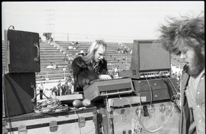 Hollywood Speedway Rock Festival: man working at the mixing board