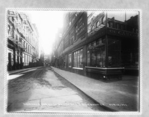 Sidewalk, corner Washington and Avon St., south side Avon St., Wash. St., east side, 474 Washington St., Boston, Mass., February 12, 1905