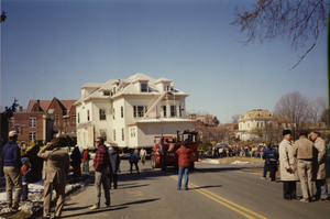 Marsh House being relocated in 1989