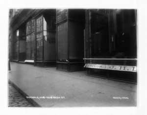 Sidewalk 404-406 Washington St., east side, Boston, Mass., November 13, 1904