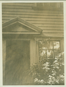 Exterior view of Pierce House, front doorway detail, Dorchester, Mass., 1918