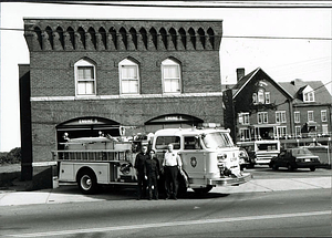 Fire apparatus, Tower Hill Fire Station, 1985