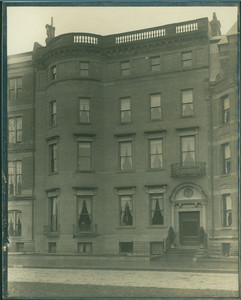 Exterior view of the Alexander Cochrane Residence, 257 Commonwealth Avenue, Boston, Mass., 4 May 1893