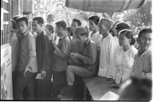 Queue of voters. Voting for the presidency; Luong Hoa village.