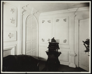 Panelled works in west drawing room, Sir William Pepperrell House, Kittery, Maine