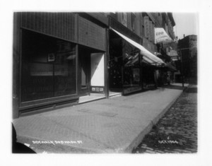 Sidewalk 309 Washington St., Boston, Mass., October 1904