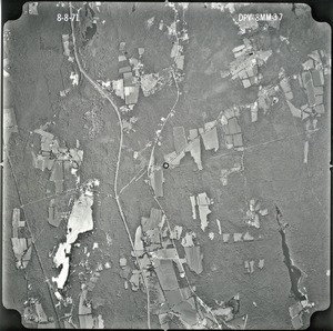 Worcester County: aerial photograph. dpv-8mm-37