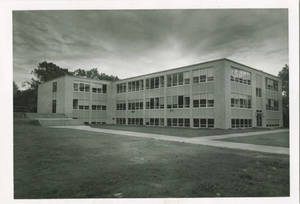 Schoo-Bemis Science Center front view